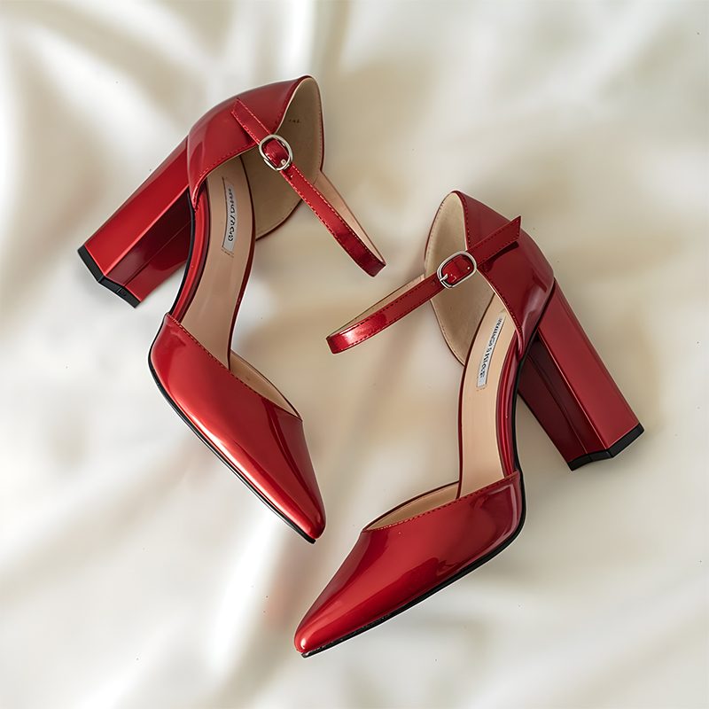 Work to Weekend: Accessories That Transition Seamlessly